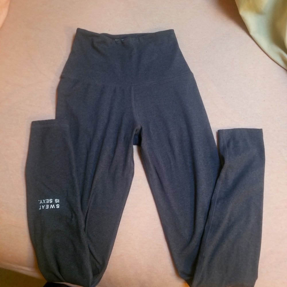 Good hyouman leggings